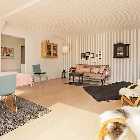 Heliosvej Holiday home *